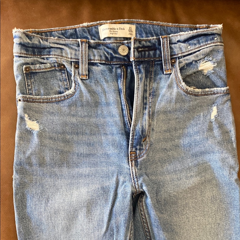 Abercrombie & Fitch Womens The skinny high rise Jean sz 23